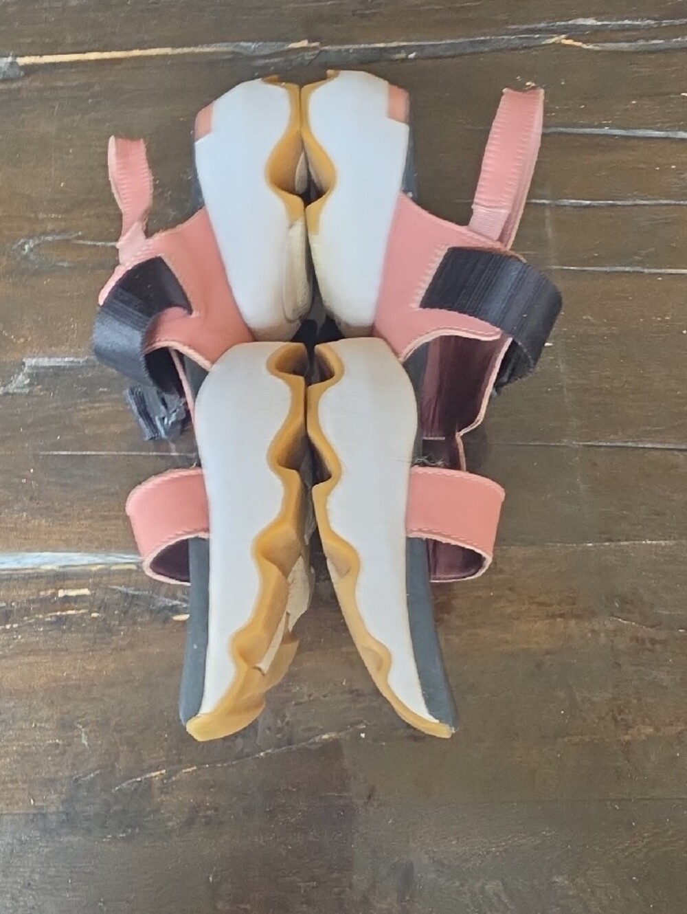 (9.5) Sorel Pink and Black Adjustable Sport Sandals Comfy Summer Vacation Walk - Picture 8 of 9